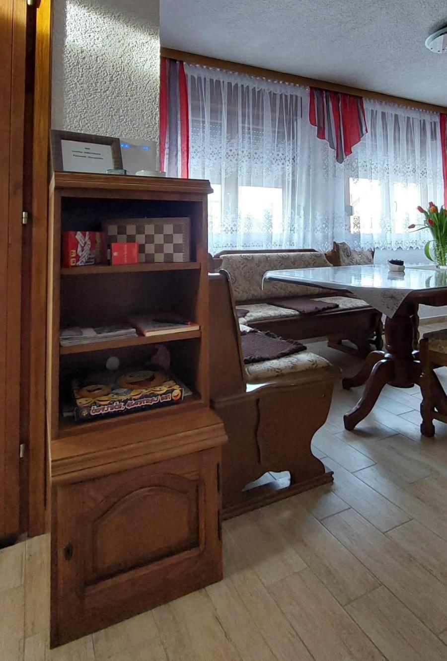 Vila Kuca Za Odmor Boki Gospić Exteriér fotografie