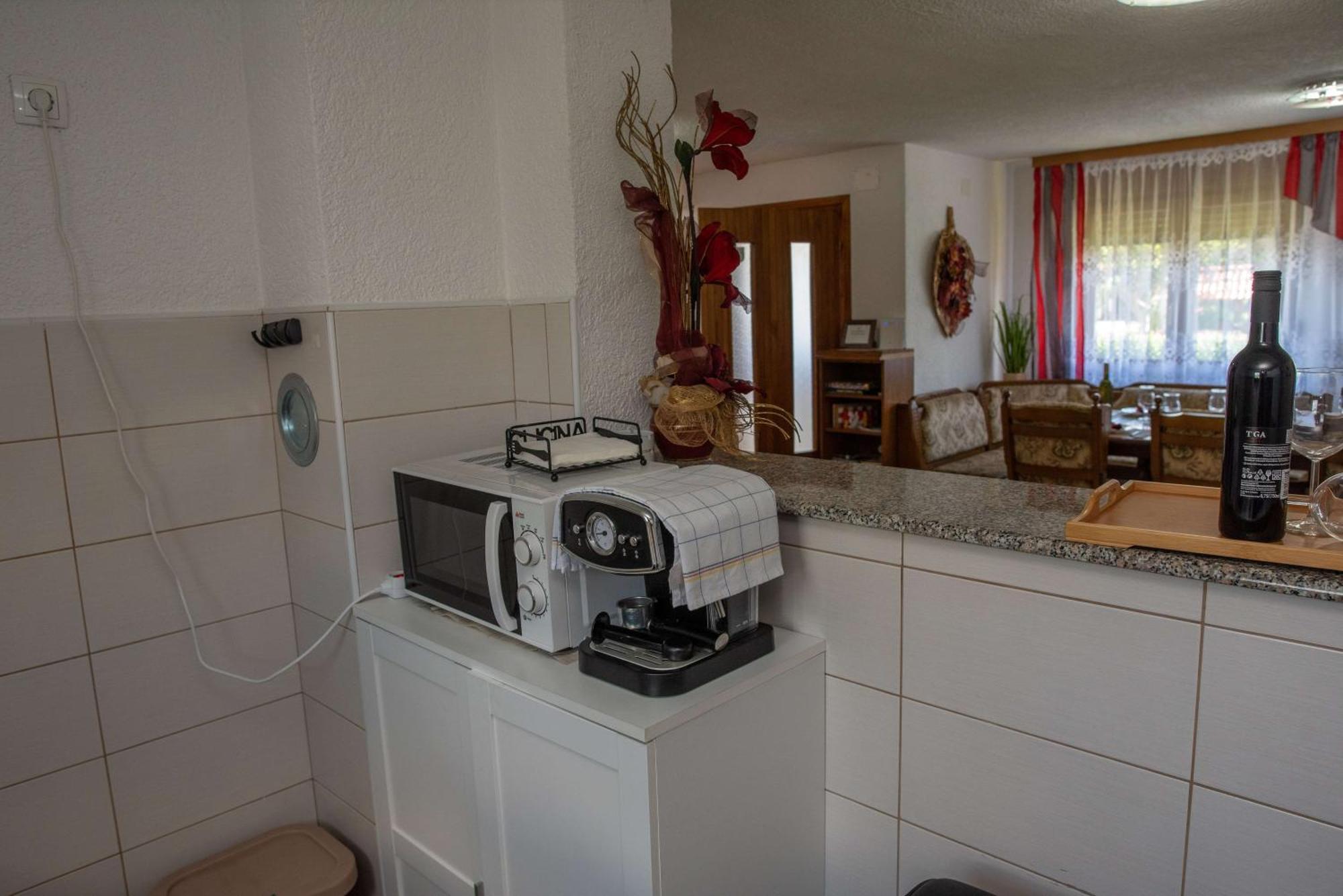 Vila Kuca Za Odmor Boki Gospić Exteriér fotografie